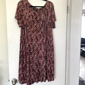 Connected Apparel, 18w short sleeved dress, multicolored